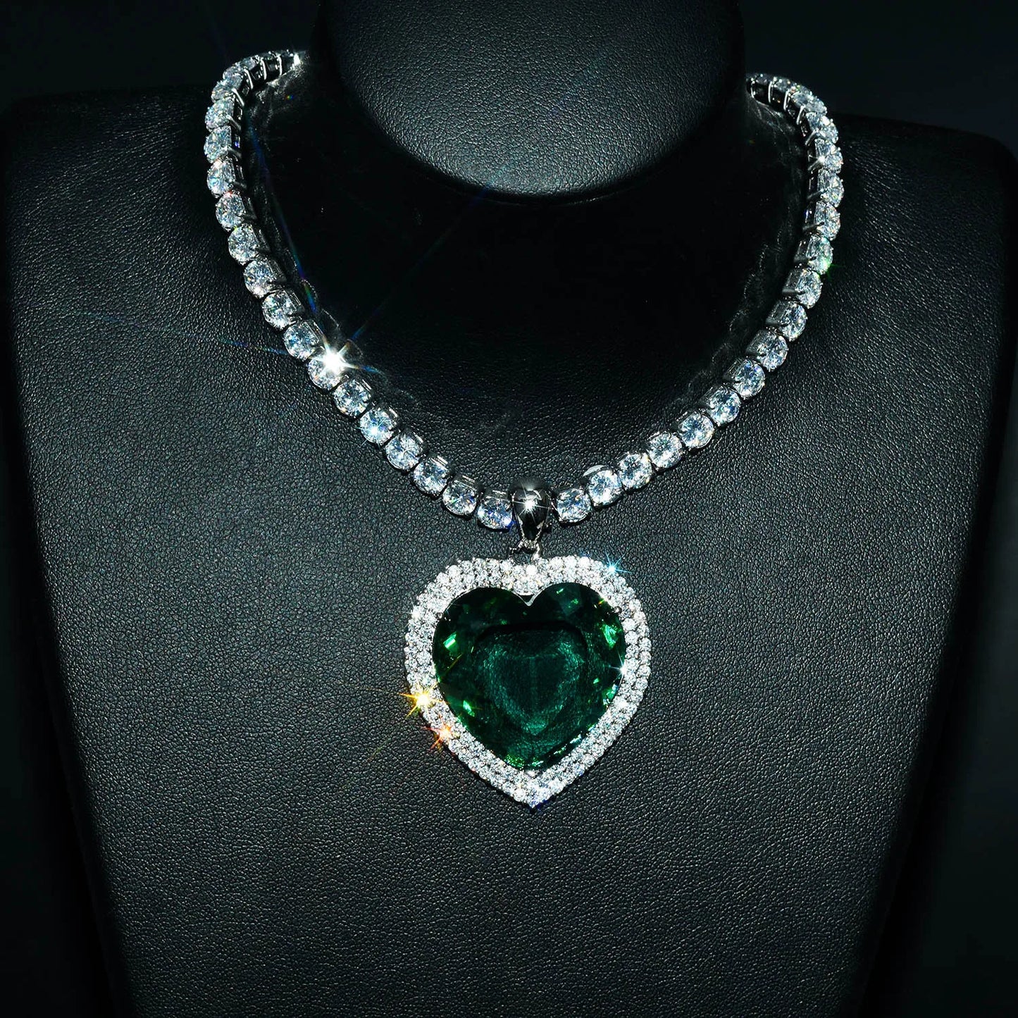Warm Titanic Heart Sea Necklace for women's