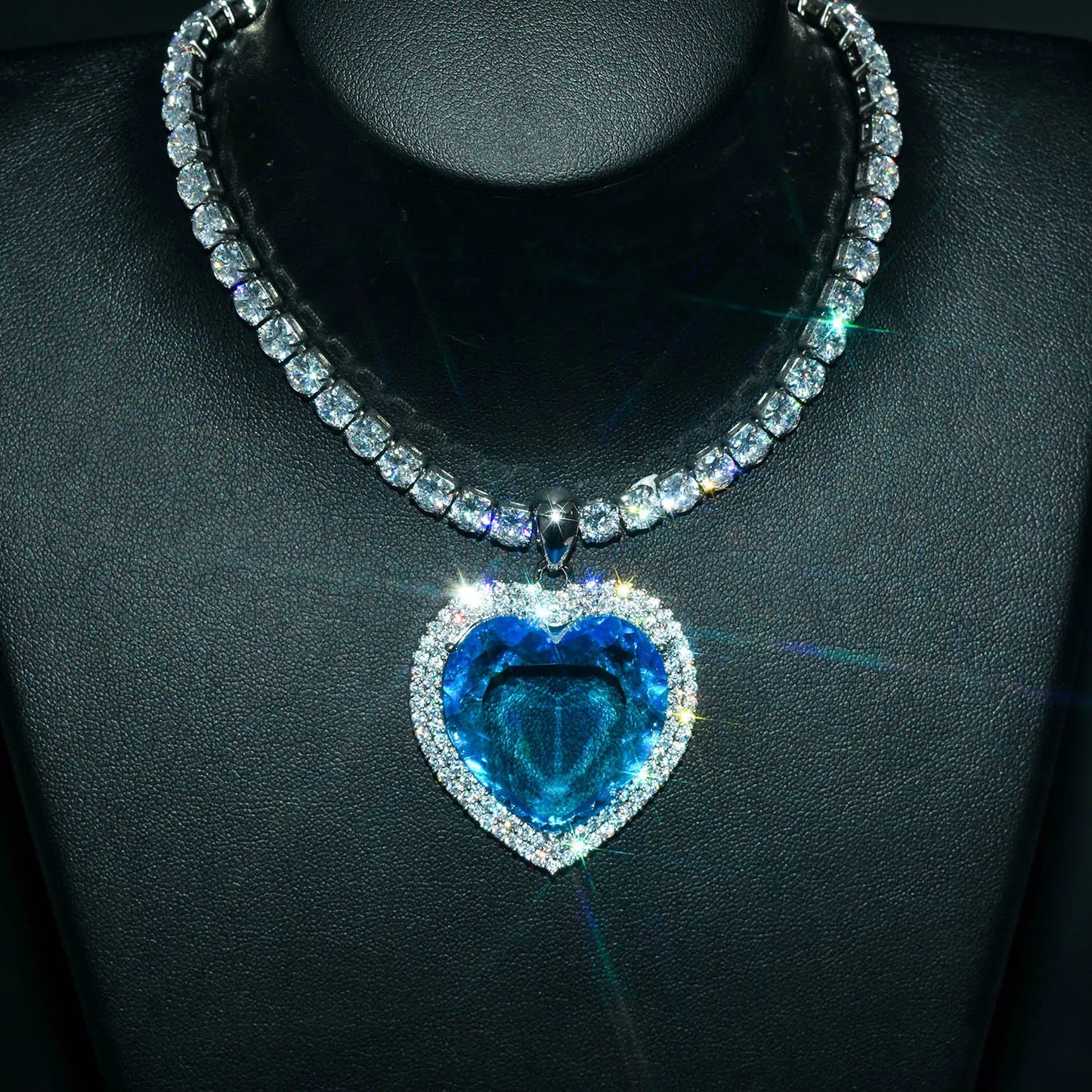 Warm Titanic Heart Sea Necklace for women's