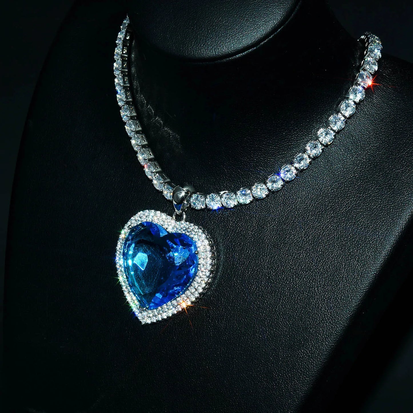 Warm Titanic Heart Sea Necklace for women's